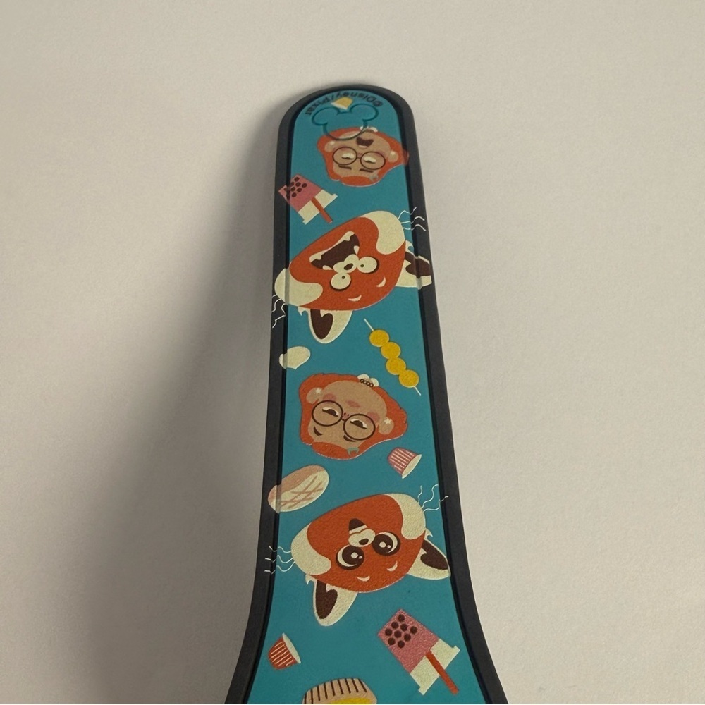 Disney Parks Turning Red Panda MagicBand Magic Band LE 4000 USED READ - Picture 3 of 8